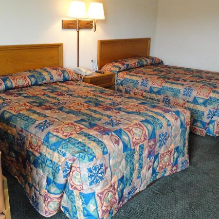 Travelers Inn & Suites Sumter Exteriör bild