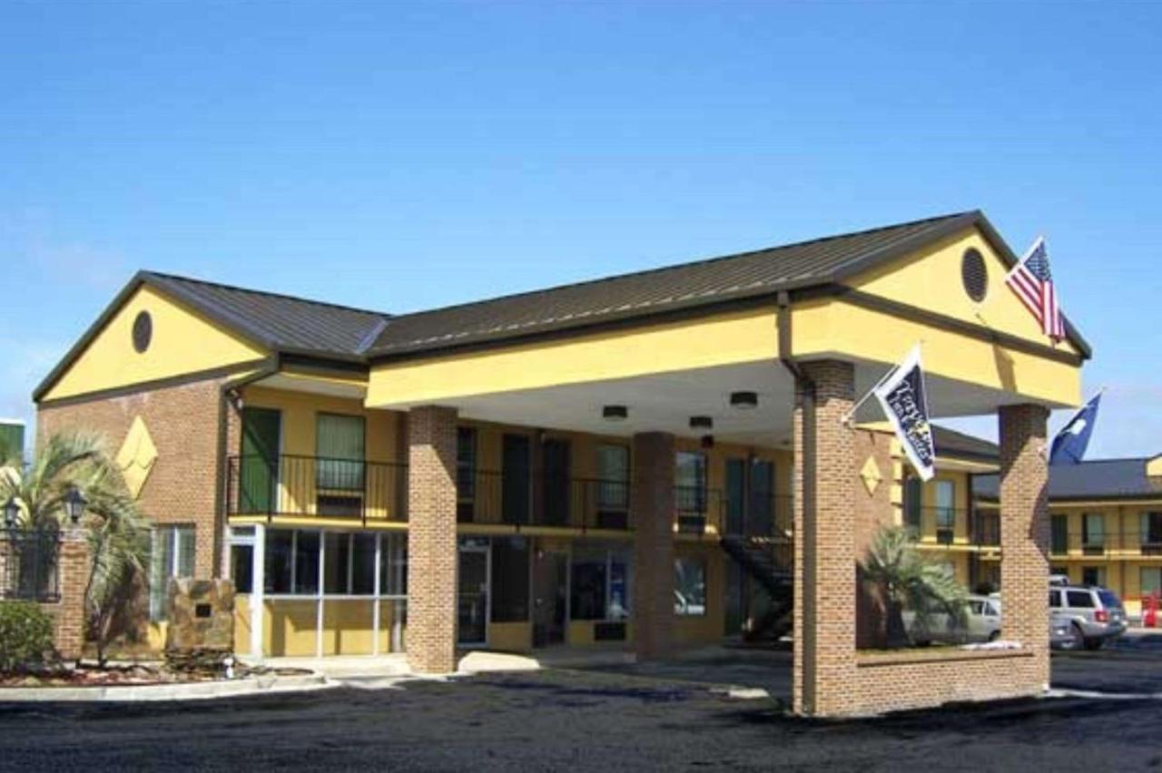 Travelers Inn & Suites Sumter Exteriör bild