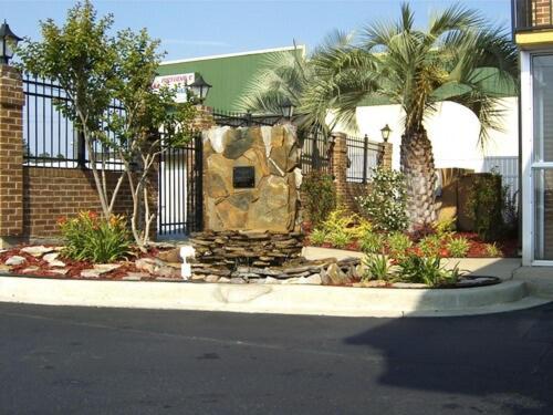 Travelers Inn & Suites Sumter Exteriör bild