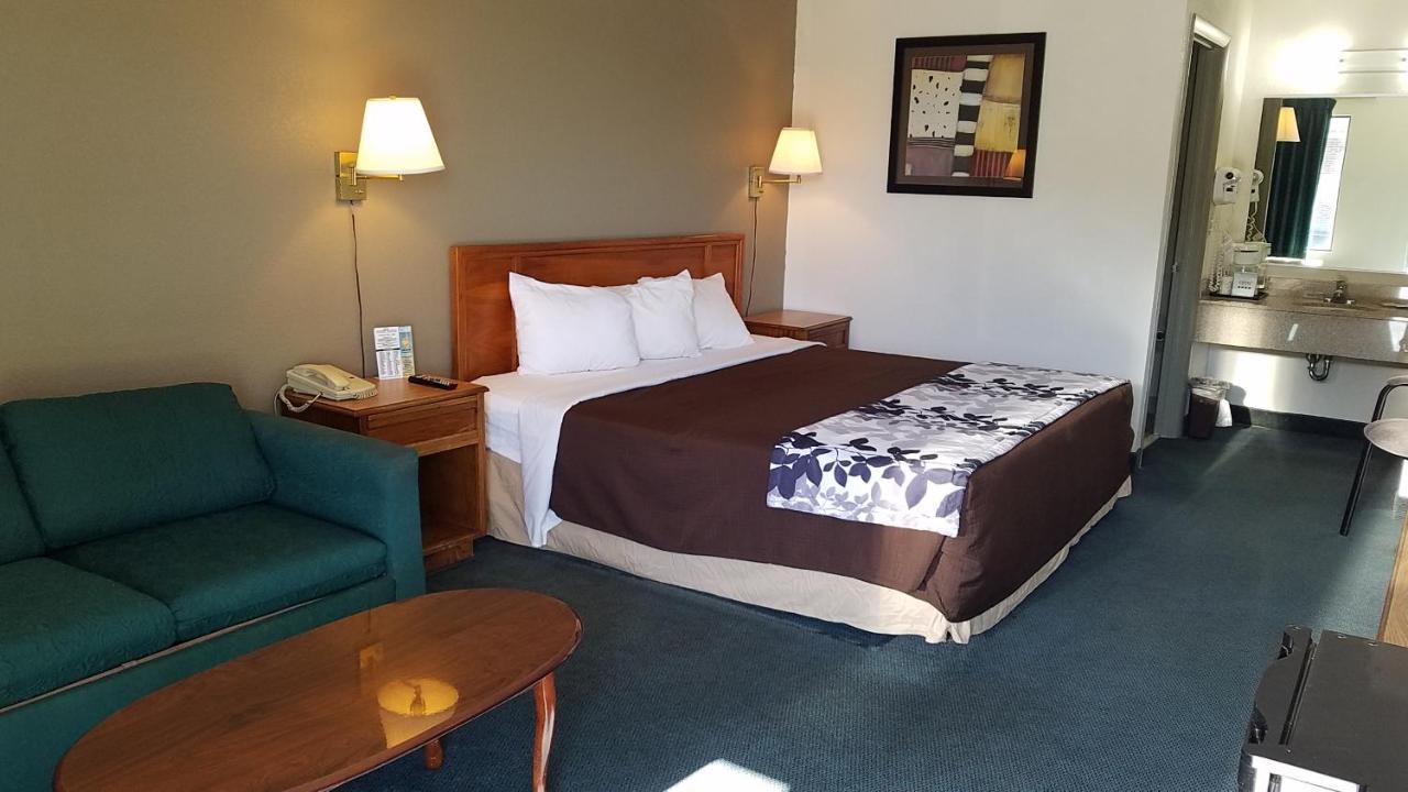 Travelers Inn & Suites Sumter Exteriör bild